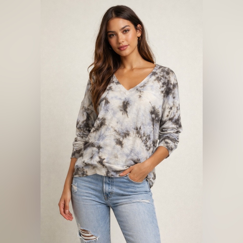NWOT - Young Fabulous‎ & Broke TyeDye Light Weight V-Neck Sweater